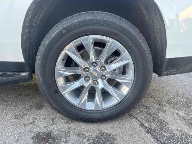 2023 Chevrolet Suburban 2WD Premier