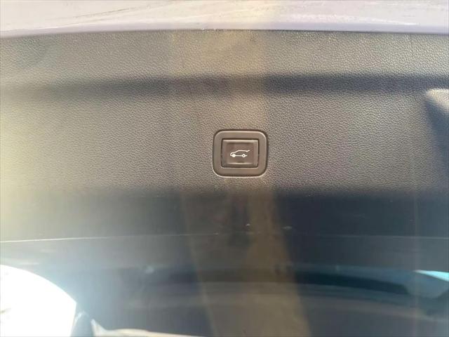 2023 Chevrolet Suburban 2WD Premier