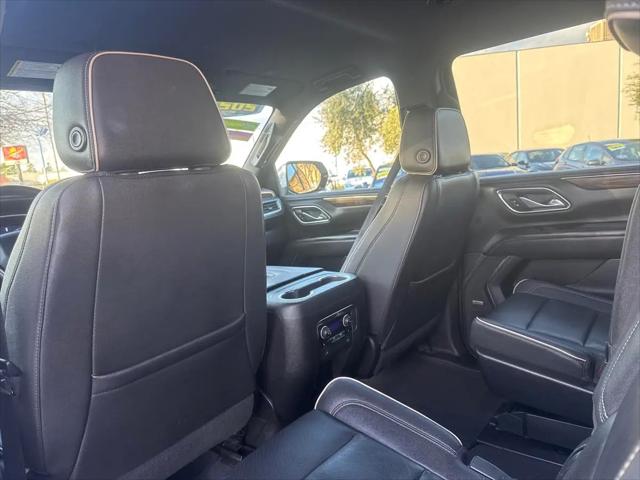 2023 Chevrolet Suburban 2WD Premier