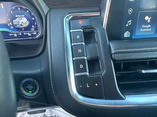 2023 Chevrolet Suburban 2WD Premier