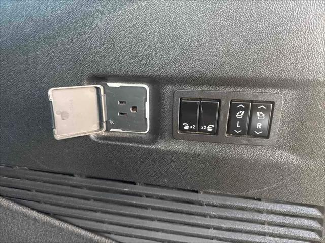 2023 Chevrolet Suburban 2WD Premier
