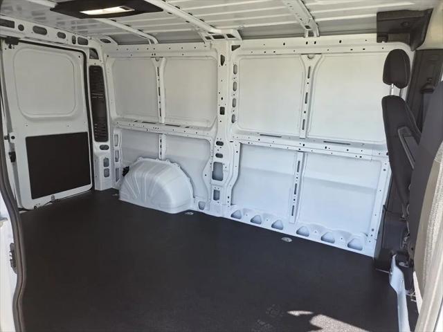 2026 Ram ProMaster Cargo Van Tradesman Low Roof 136" WB w/Pass Seat
