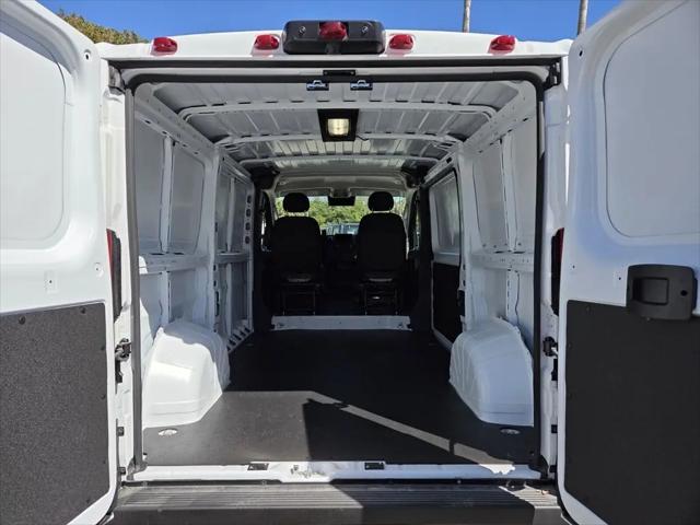 2026 Ram ProMaster Cargo Van Tradesman Low Roof 136" WB w/Pass Seat