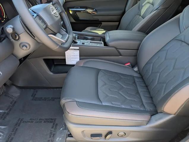 2026 Nissan Pathfinder Platinum