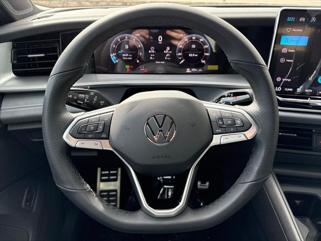 2026 Volkswagen Tiguan SE R-Line Black