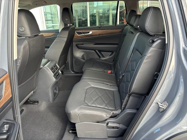2026 Volkswagen Atlas SE with Technology