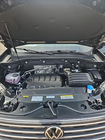 2026 Volkswagen Atlas SE with Technology