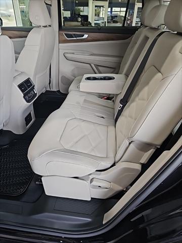 2026 Volkswagen Atlas SE with Technology