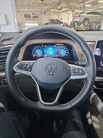 2026 Volkswagen Atlas SE with Technology