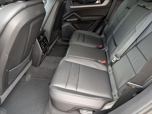 2026 Porsche Cayenne Unknown