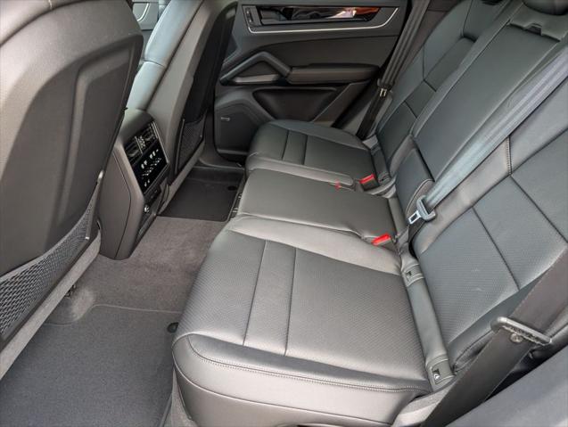 2026 Porsche Cayenne Unknown