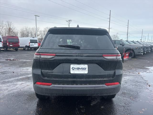 2026 Jeep Grand Cherokee Altitude 4x4