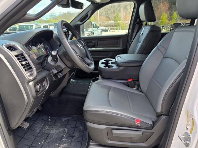 2026 Ram 3500 Tradesman Crew Cab 4x4 8 Box
