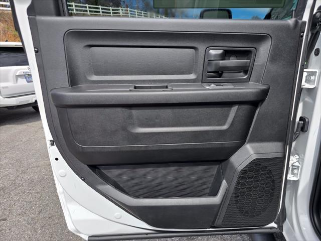 2026 Ram 3500 Tradesman Crew Cab 4x4 8 Box