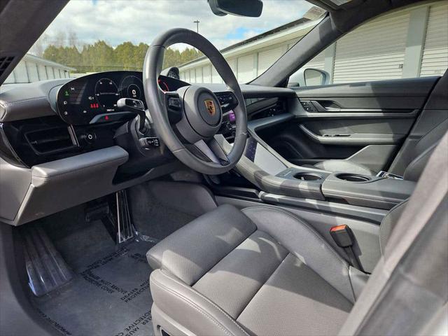 2022 Porsche Taycan GTS