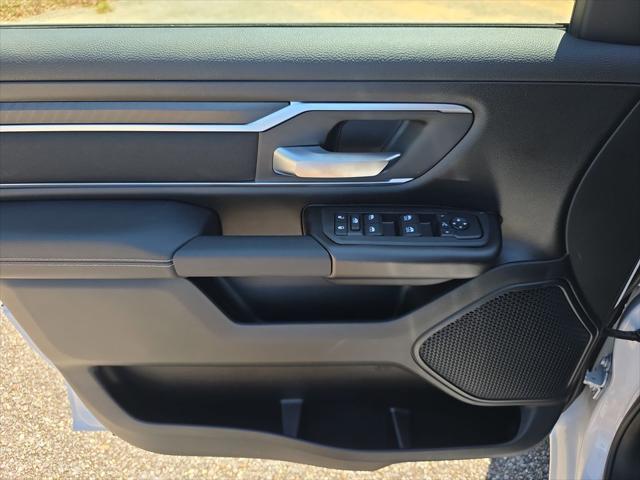 2026 Ram 1500 Big Horn Crew Cab 4x4 64 Box
