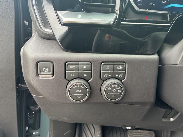 2026 Chevrolet Silverado 1500 4WD Crew Cab Short Bed LT Trail Boss