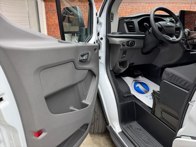 2026 Ford Transit Cutaway Base
