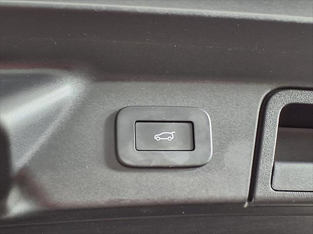 2024 Land Rover Range Rover Velar P400 Dynamic SE