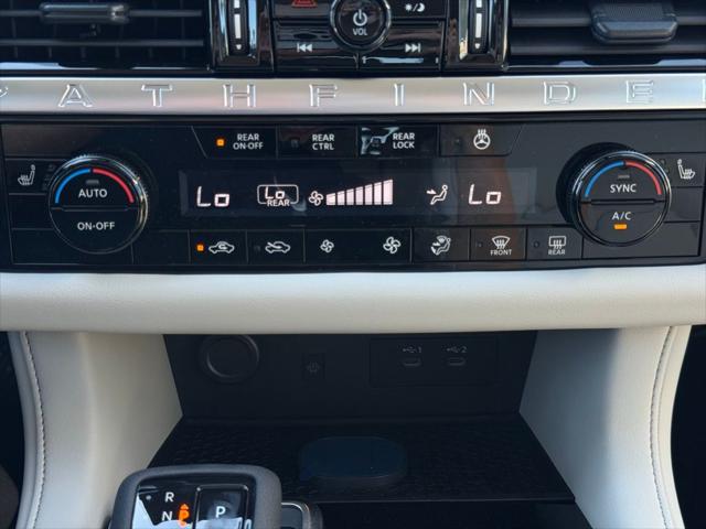 2026 Nissan Pathfinder SL