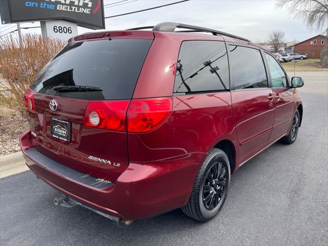 2010 Toyota Sienna LE