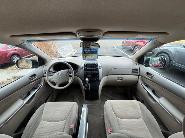 2010 Toyota Sienna LE
