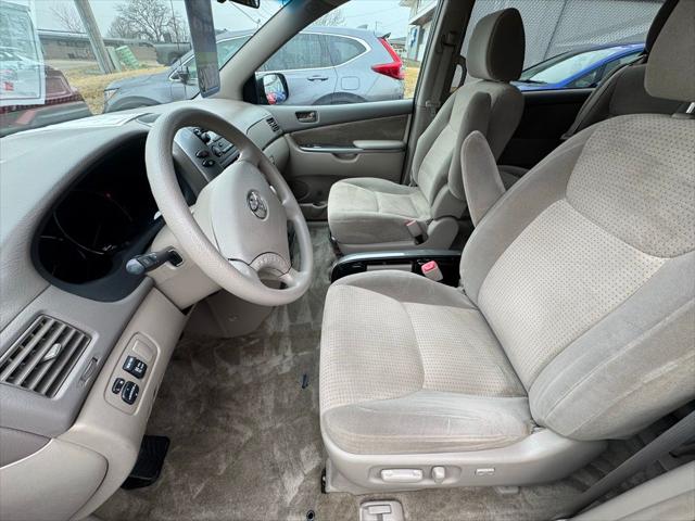 2010 Toyota Sienna LE