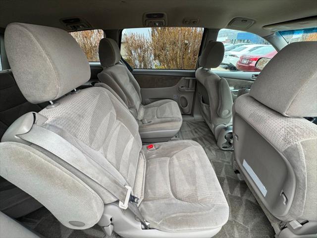 2010 Toyota Sienna LE