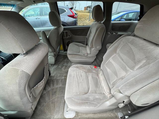 2010 Toyota Sienna LE