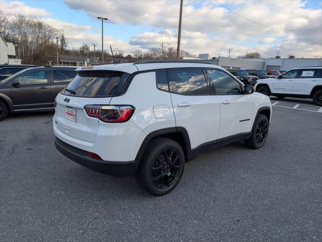 2026 Jeep Compass Latitude Altitude
