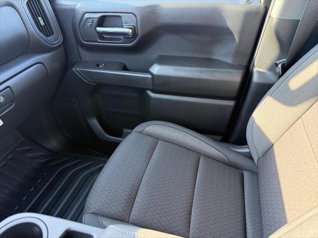 2026 GMC Sierra 1500 Crew Cab, Short Bed, Pro, 4WD