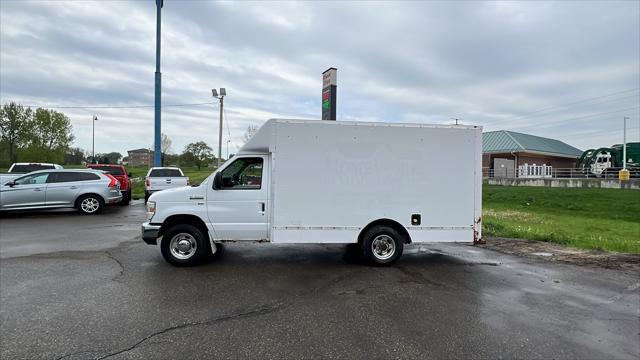 2010 Ford E-350 Cutaway Unknown