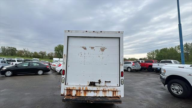 2010 Ford E-350 Cutaway Unknown