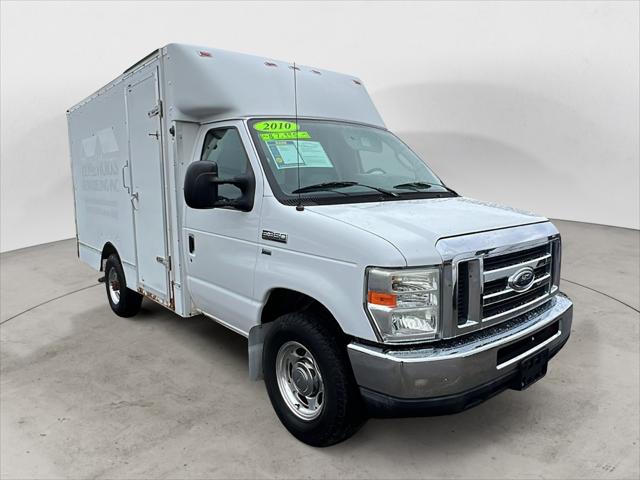 2010 Ford E-350 Cutaway Unknown