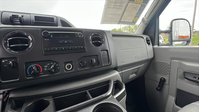 2010 Ford E-350 Cutaway Unknown