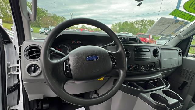 2010 Ford E-350 Cutaway Unknown
