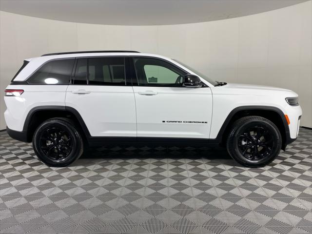 2026 Jeep Grand Cherokee Altitude 4x4