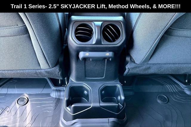 New 2026 Anvil Clear-Coat Exterior Paint Jeep Sport S image 14
