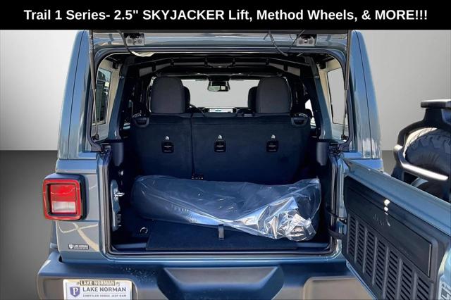 New 2026 Anvil Clear-Coat Exterior Paint Jeep Sport S image 20