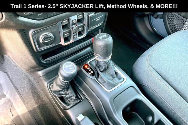 New 2026 Anvil Clear-Coat Exterior Paint Jeep Sport S image 25