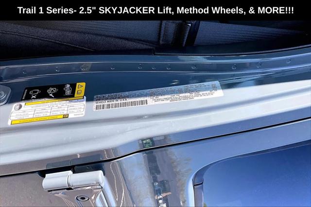 New 2026 Anvil Clear-Coat Exterior Paint Jeep Sport S image 36