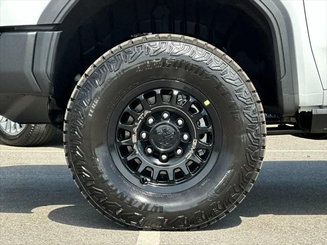 2026 GMC Sierra 2500HD Crew Cab, Standard Bed, AT4X, 4WD