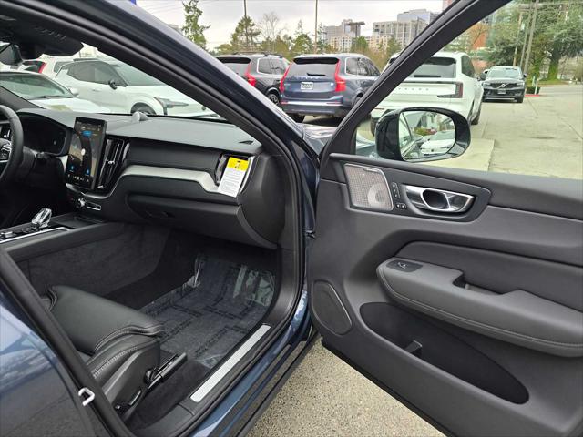 2026 Volvo XC60 B5 Ultra Black Edition