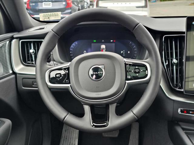 2026 Volvo XC60 B5 Ultra Black Edition