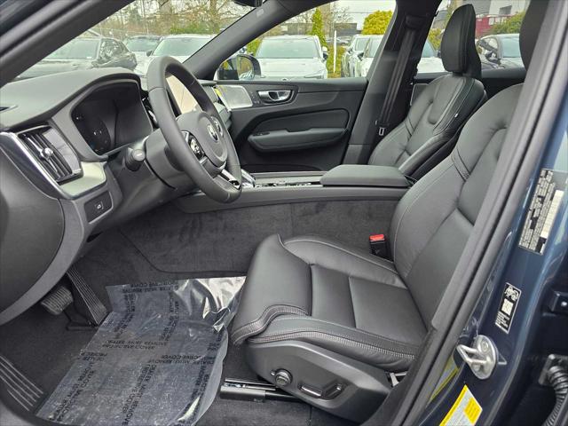 2026 Volvo XC60 B5 Ultra Black Edition