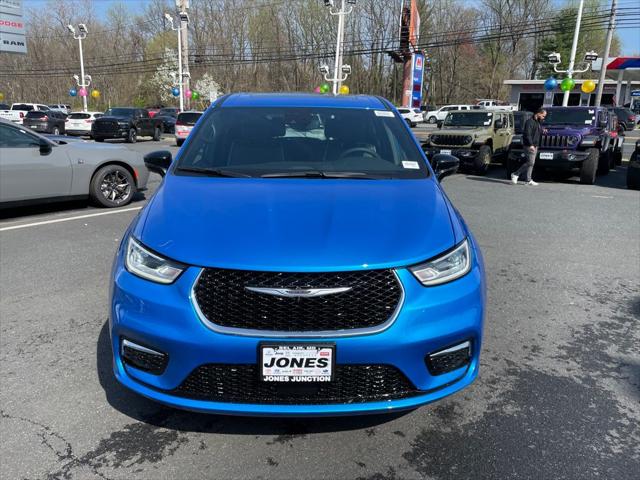 2026 Chrysler Pacifica PACIFICA LIMITED AWD