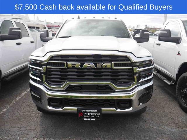 2026 RAM Ram 3500 Chassis Cab RAM 3500 TRADESMAN CREW CAB CHASSIS 4X4 60 CA