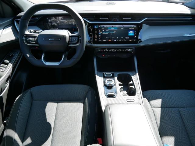2026 Jeep Cherokee Laredo 4x4
