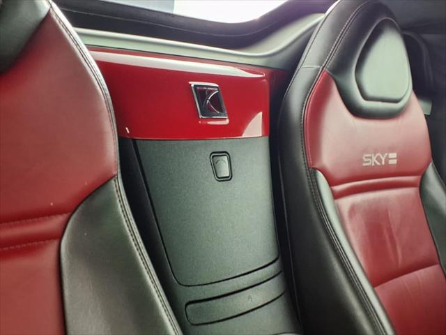 2008 Saturn Sky Red Line