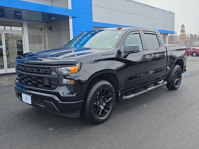 2023 Chevrolet Silverado 1500 4WD Crew Cab Short Bed Custom